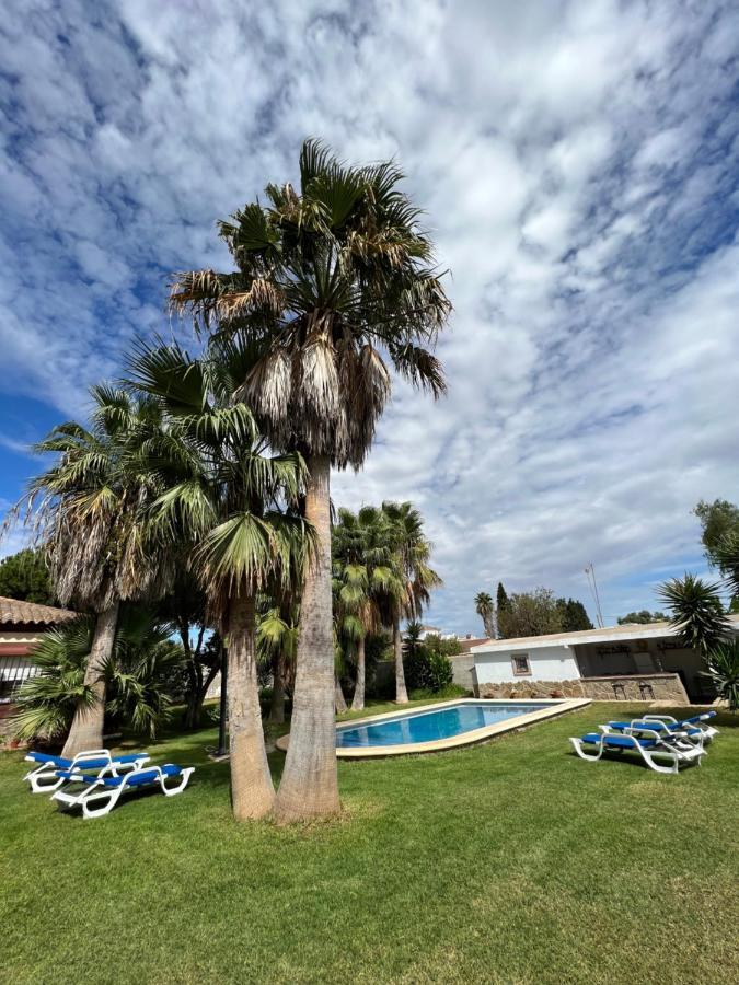 Chalet En La Barrosa, Piscina+Bbq+Grifo De Cerveza Chiclana de la Frontera Buitenkant foto