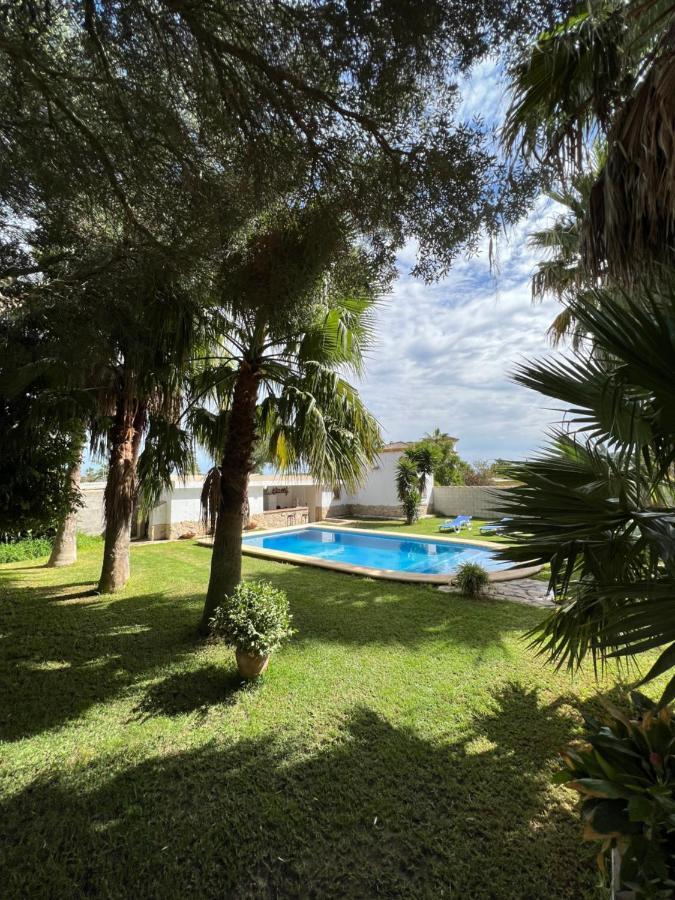Chalet En La Barrosa, Piscina+Bbq+Grifo De Cerveza Chiclana de la Frontera Buitenkant foto